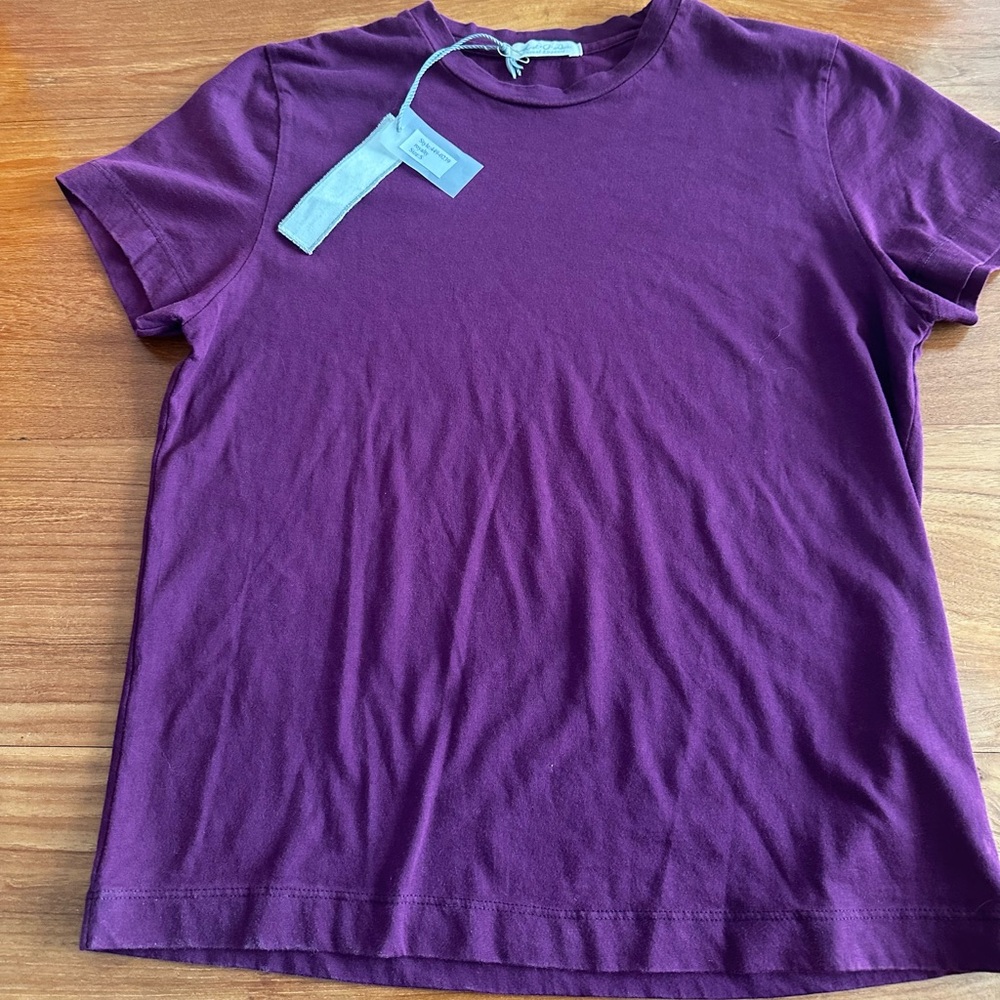 Mo-do-Doc T shirt NWT Size Small